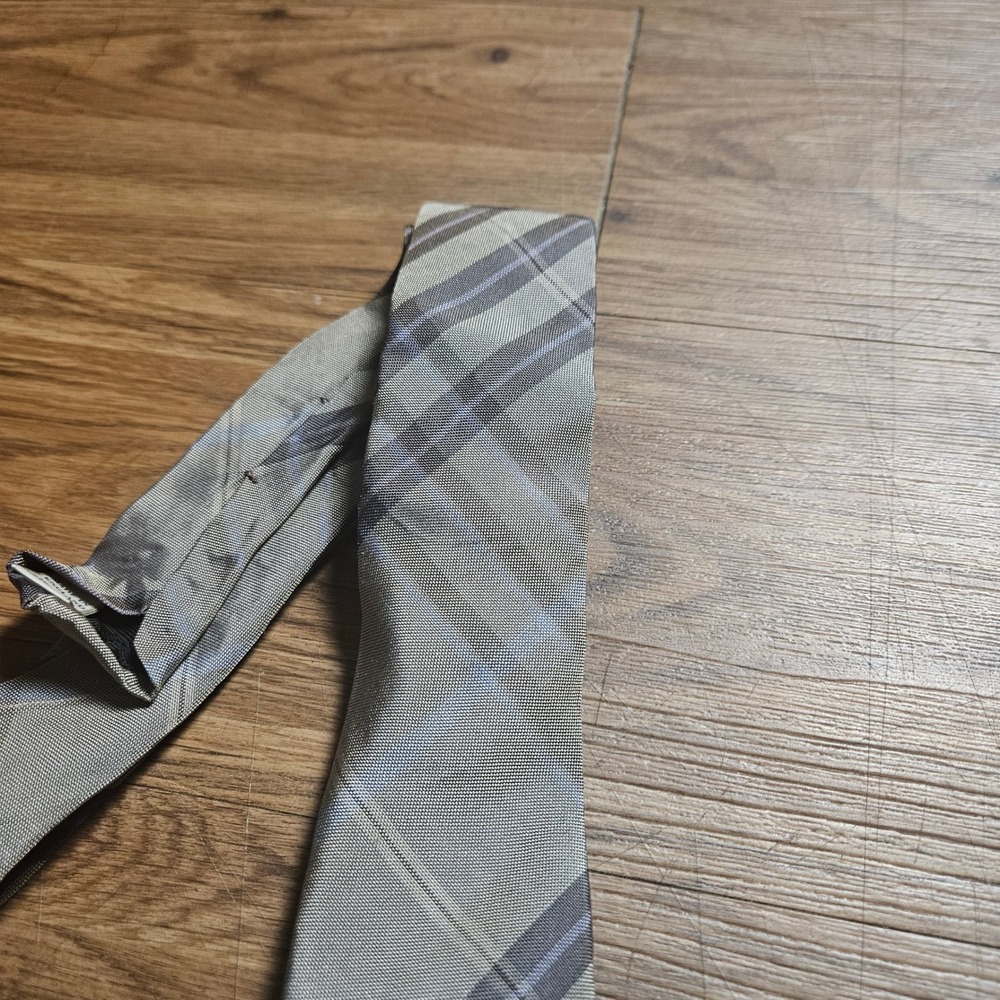 Burberry London Mens Silk Plaid Tie Necktie Made in England Classic Luxury - Picture 5 of 5